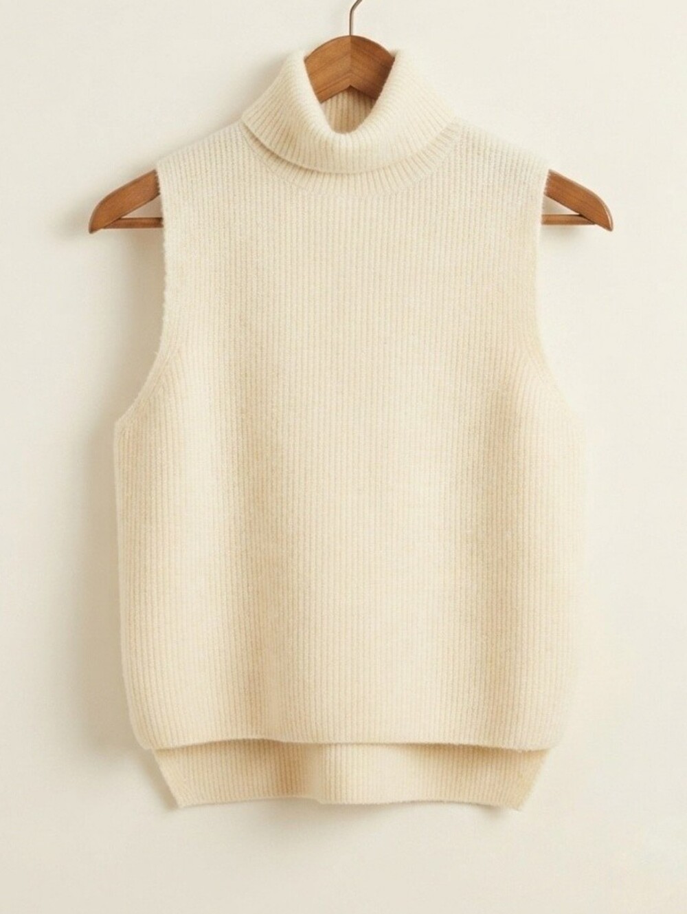Double Zero Sleeveless Turtleneck Sweater Cream Ribbed Knit
